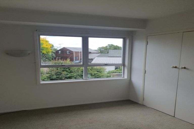 Photo of property in 21 Merchant Avenue, Te Atatu South, Auckland, 0610