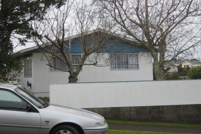 Photo of property in 43 Trelawney Crescent, Westown, New Plymouth, 4310