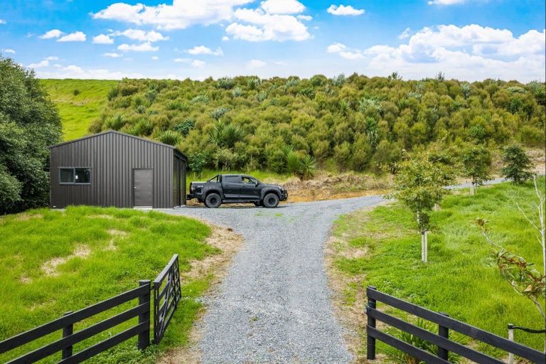Photo of property in 960c Whangaripo Valley Road, Whangaripo, Wellsford, 0972