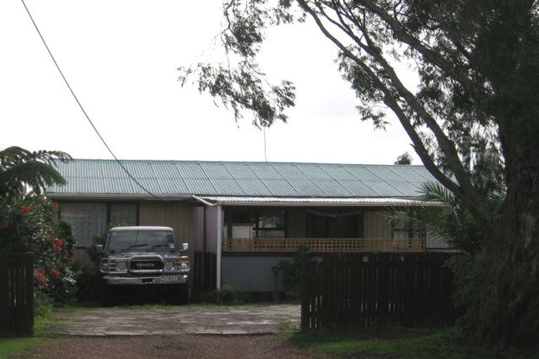 Photo of property in 21 Fairdene Avenue, Henderson, Auckland, 0610