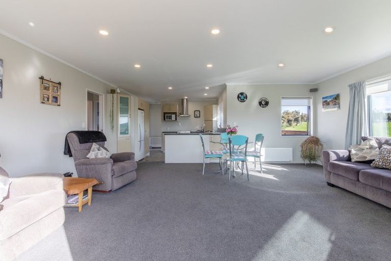 Photo of property in 1 Watts Street, Waipawa, 4210