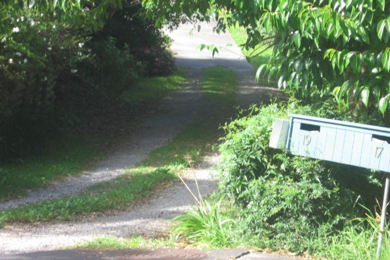 Photo of property in 19 Kororo Street, Northcote, Auckland, 0627