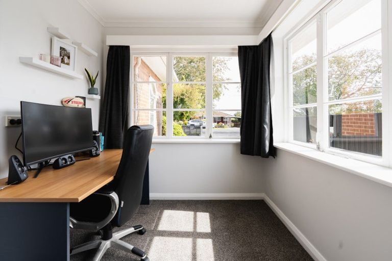 Photo of property in 5 Queen Street, Brighton, Dunedin, 9035