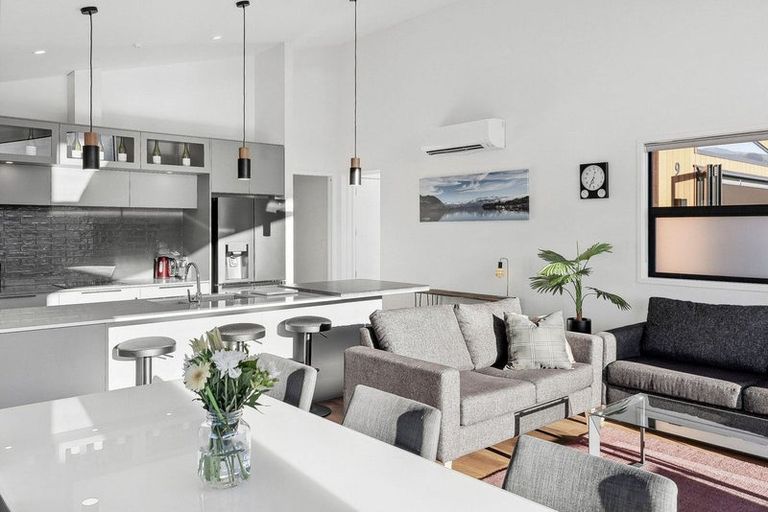 Photo of property in 9 Mcneil Crescent, Wanaka, 9305