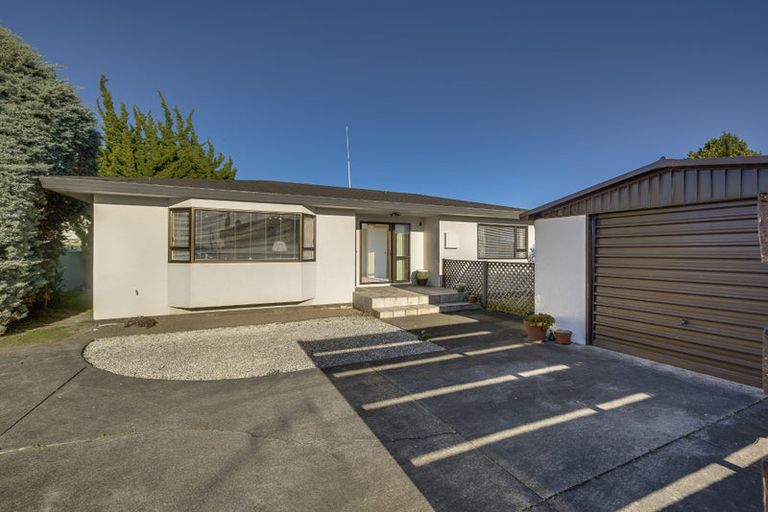 Photo of property in 2/290 Kennedy Road, Onekawa, Napier, 4110