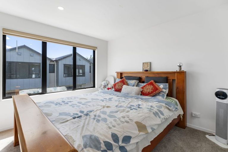 Photo of property in 8/28 Smythe Road, Henderson, Auckland, 0612