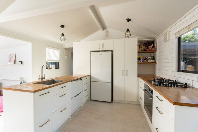 Photo of property in 32a Kiteone Road, Parua Bay, Whangarei, 0174