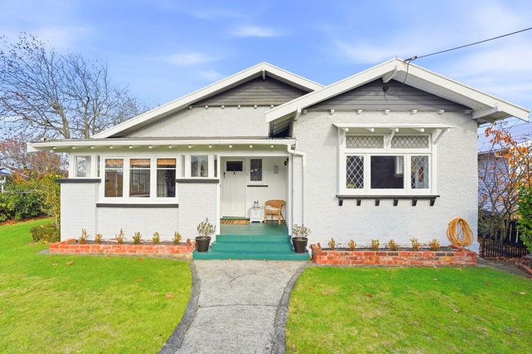 Photo of property in 33 Grey Street, College Estate, Whanganui, 4500