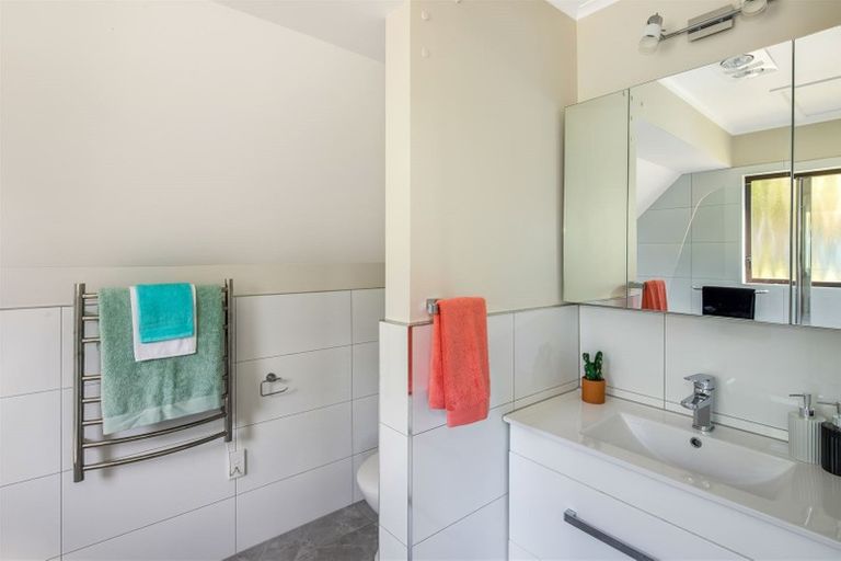 Photo of property in 84 Churton Drive, Churton Park, Wellington, 6037