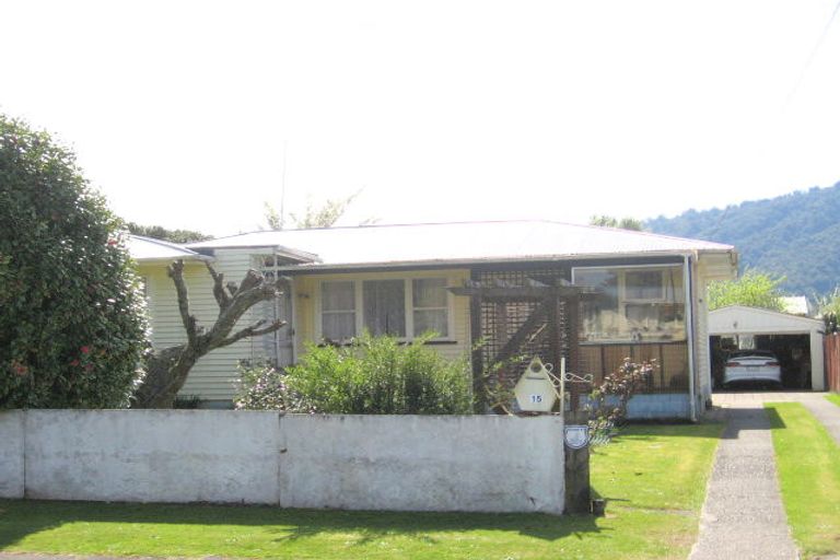 Photo of property in 15 Haynes Crescent, Sunnybrook, Rotorua, 3015