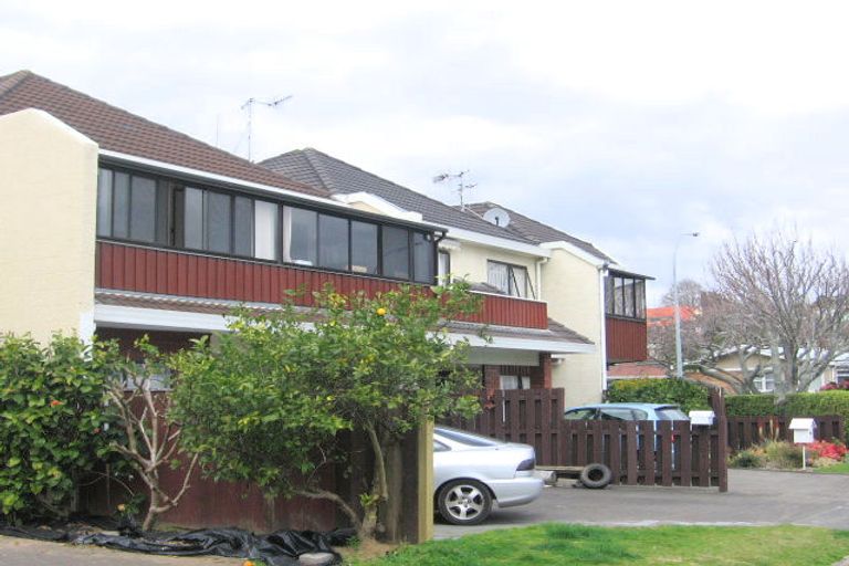 Photo of property in 1b Laing Place, Otumoetai, Tauranga, 3110
