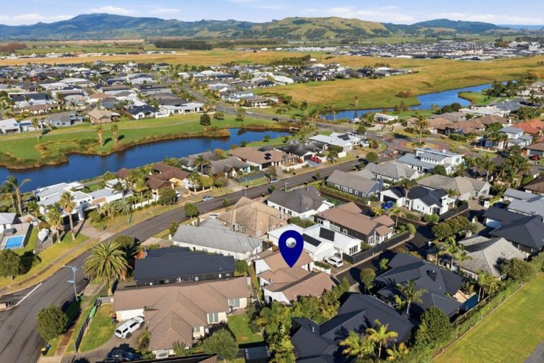 Photo of property in 8 Pebble Beach Way, Papamoa Beach, Papamoa, 3118