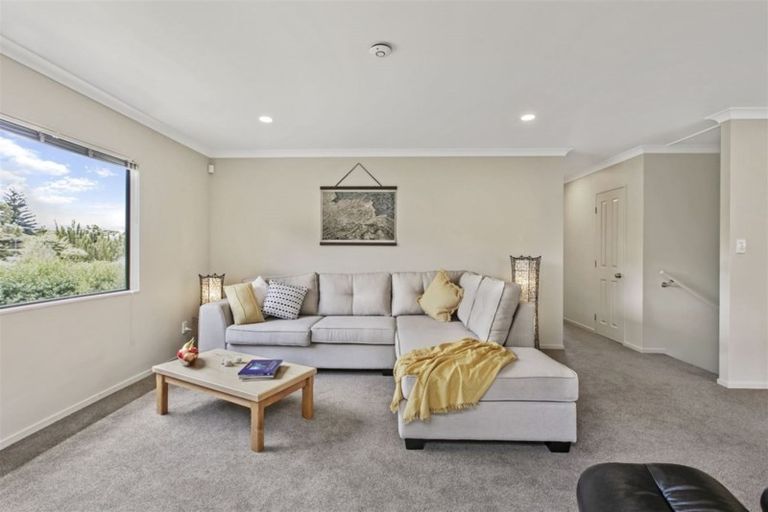 Photo of property in 153b Colwill Road, Massey, Auckland, 0614