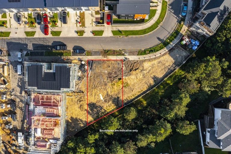 Photo of property in 35 Paina Crescent, Massey, 0614