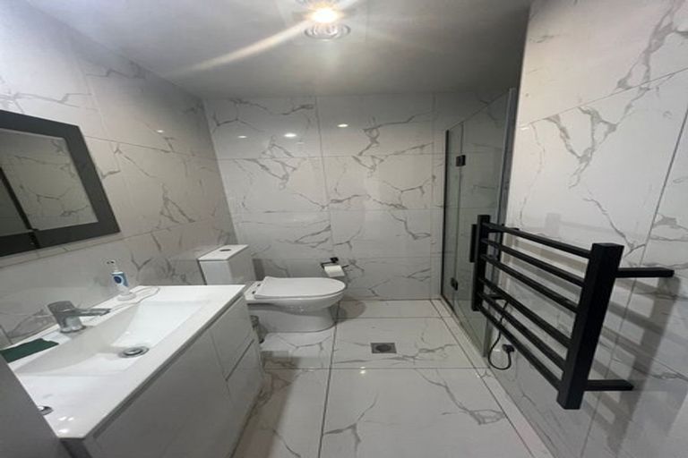 Photo of property in 110e Coronation Road, Papatoetoe, Auckland, 2025