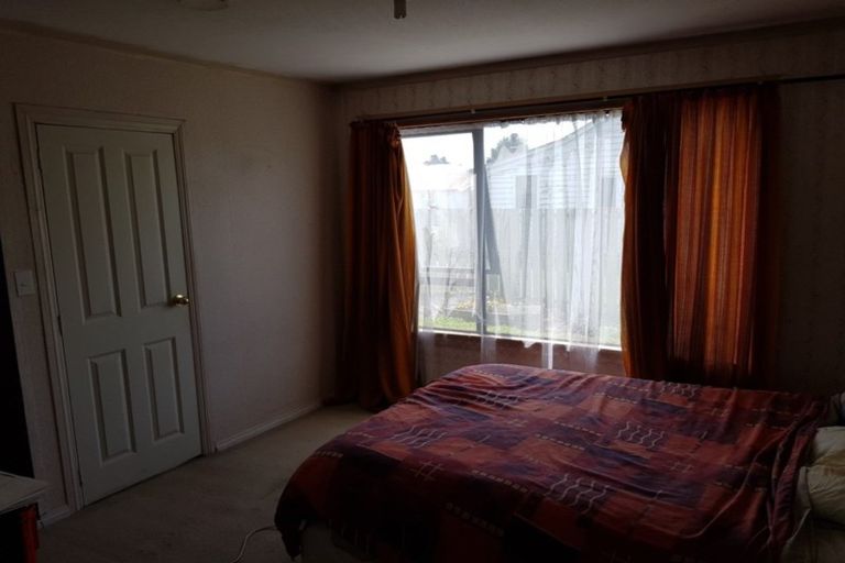 Photo of property in 120 Queen Street, Westport, 7825