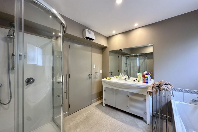 Photo of property in 36 Todman Street, Brooklyn, Wellington, 6021