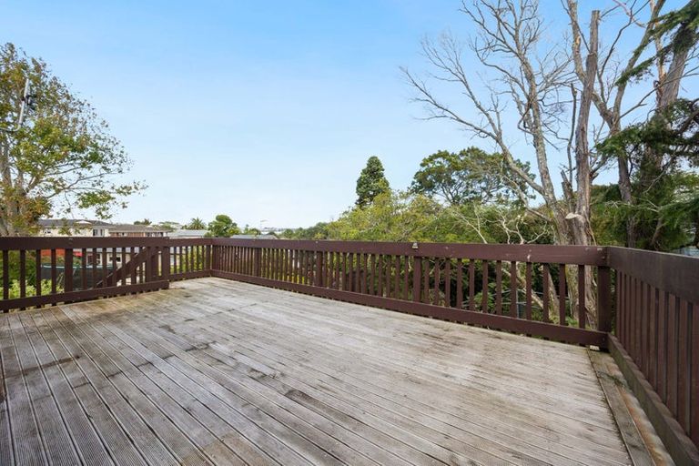Photo of property in 4 Riverhills Avenue, Pakuranga Heights, Auckland, 2010