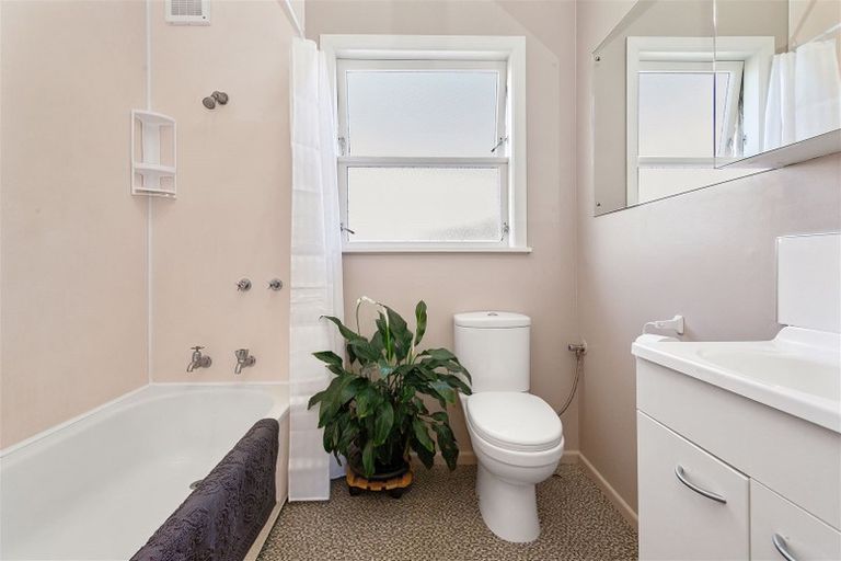 Photo of property in 8f3 Rotoiti Street, Johnsonville, Wellington, 6037