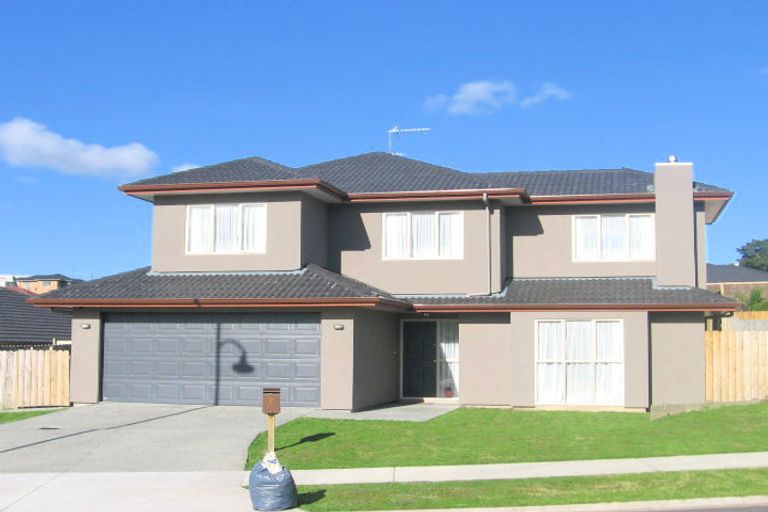 Photo of property in 6 Fairford Avenue, Henderson, Auckland, 0612