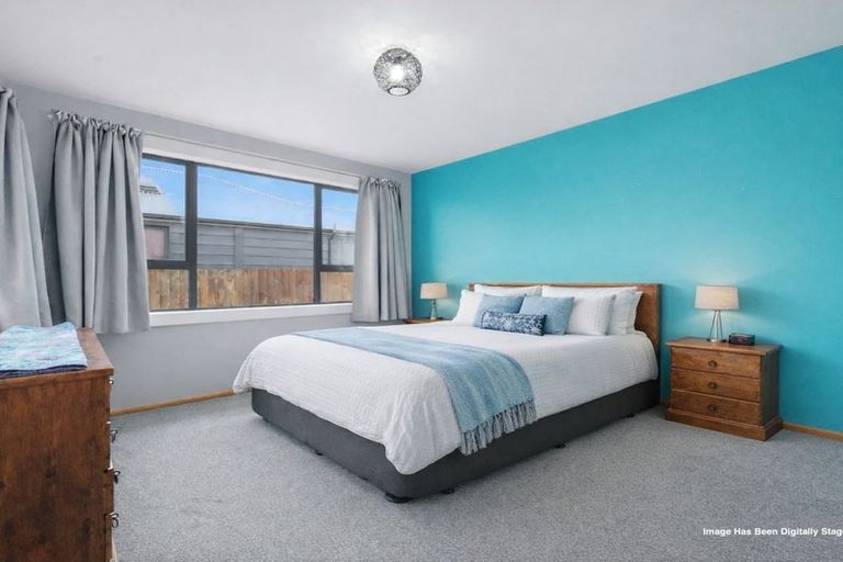 Photo of property in 106 Effingham Street, North New Brighton, Christchurch, 8083