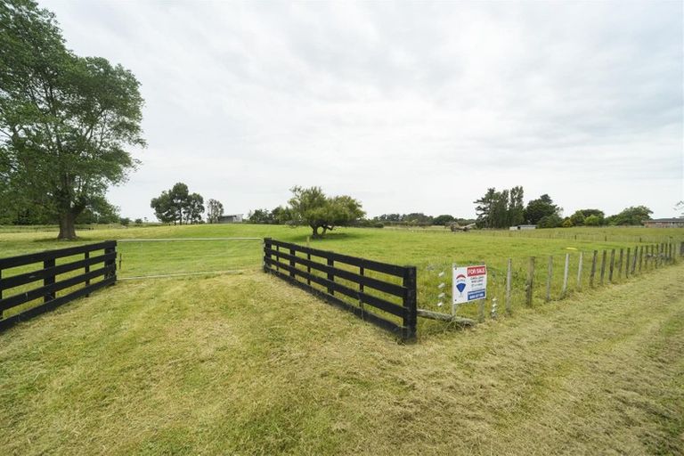 Photo of property in 40 Pukepapa Road, Marton, 4710