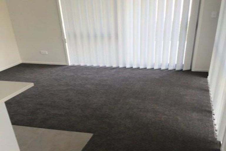 Photo of property in 13 Parton Road, Pukekohe, 2120