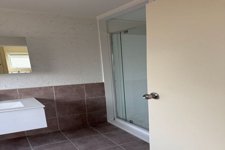 Photo of property in 223 Waitemata Drive, Ranui, Auckland, 0612