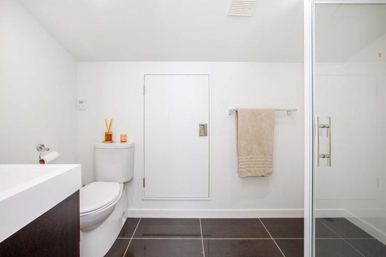Photo of property in 18/31 Princess Terrace, Newtown, Wellington, 6021