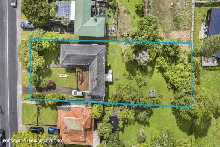 Photo of property in 16 Routley Drive, Glen Eden, Auckland, 0602