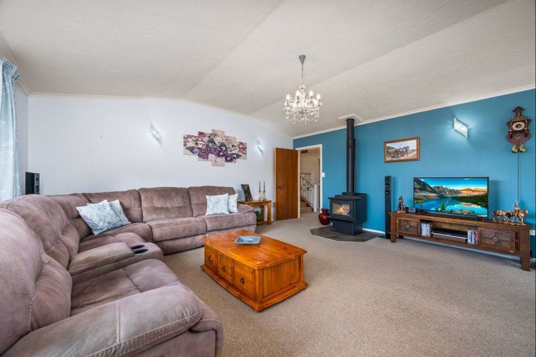 Photo of property in 68 Wairau Road, Picton, 7220