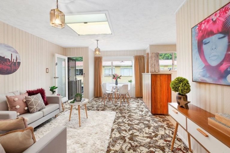 Photo of property in 10/171f Queens Drive, Lyall Bay, Wellington, 6022