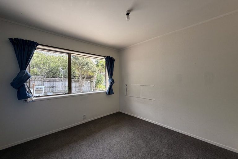 Photo of property in 2/35 Palliser Lane, Browns Bay, Auckland, 0630