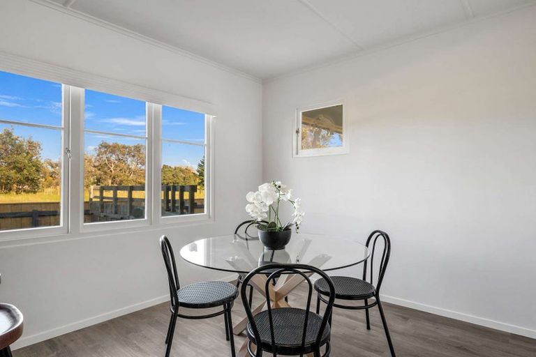 Photo of property in 33 Burns Street, Tawhero, Whanganui, 4501