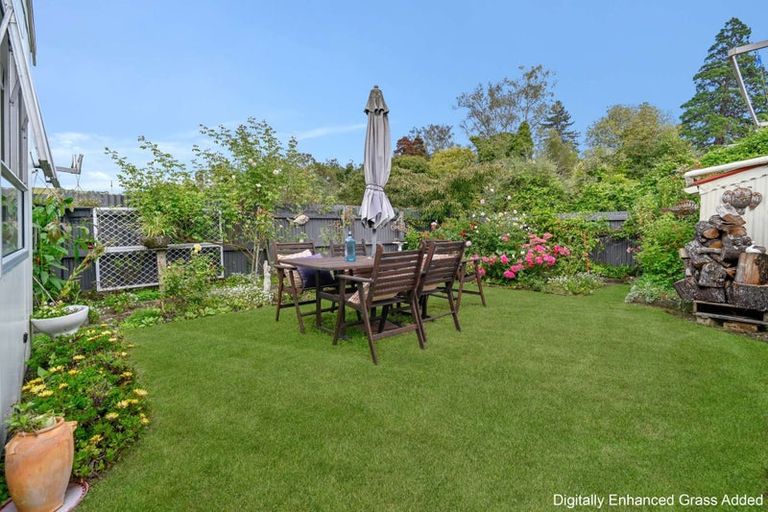 Photo of property in 3 Rose Street, Waipawa, 4210