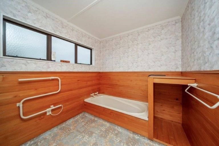 Photo of property in 57 Tawa Street, Hawera, 4610