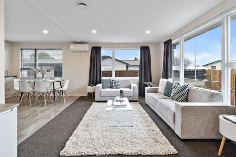 Photo of property in 7 Farnborough Street, Aranui, Christchurch, 8061