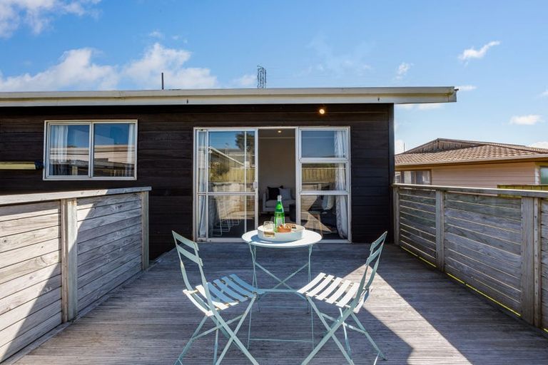 Photo of property in 2a Colchester Crescent, Newlands, Wellington, 6037