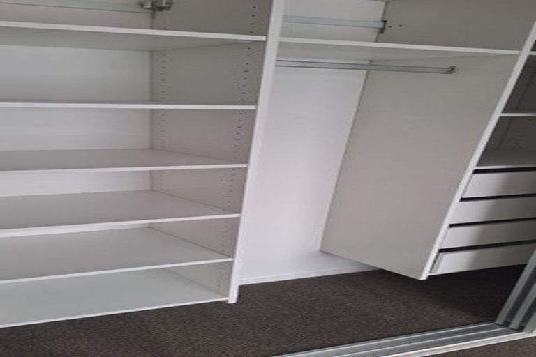 Photo of property in 18 Timu Road, Long Bay, Auckland, 0630