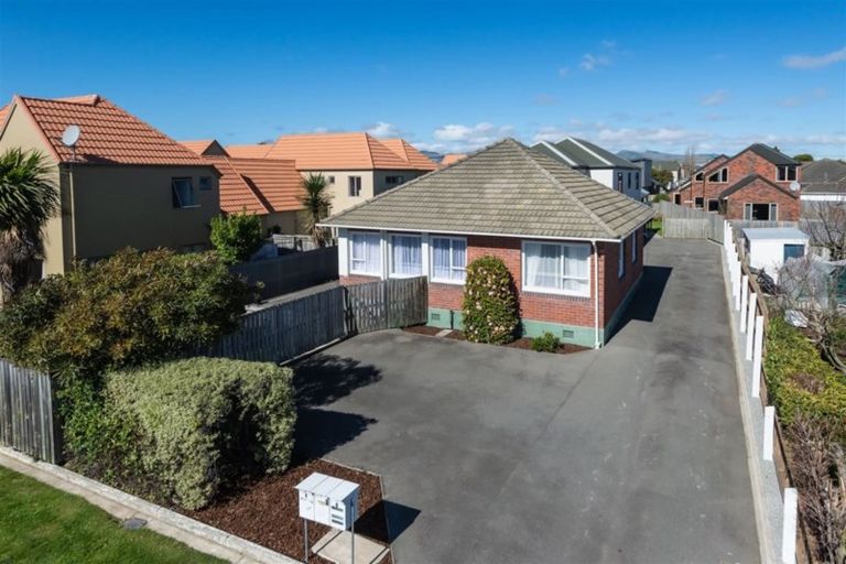 Photo of property in 21 George Street, Riccarton, Christchurch, 8041