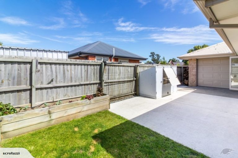 Photo of property in 16 Marlowe Place, Rolleston, 7614
