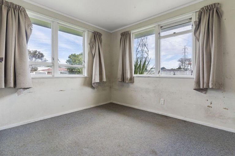 Photo of property in 10 Bland Place, Otara, Auckland, 2023