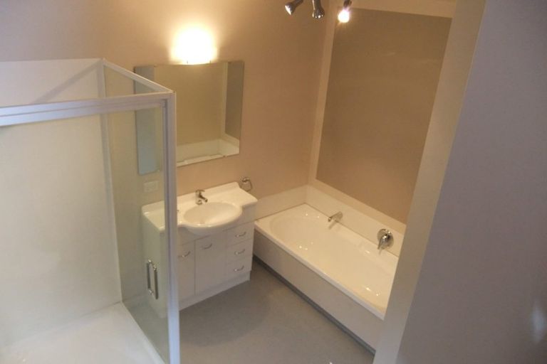 Photo of property in 27 Waverton Terrace, Churton Park, Wellington, 6037