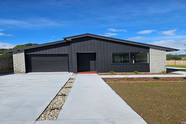 Photo of property in 14 Sunline Crescent, Paeroa, 3600
