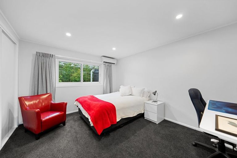 Photo of property in 132 Porritt Avenue, Chatswood, Auckland, 0626