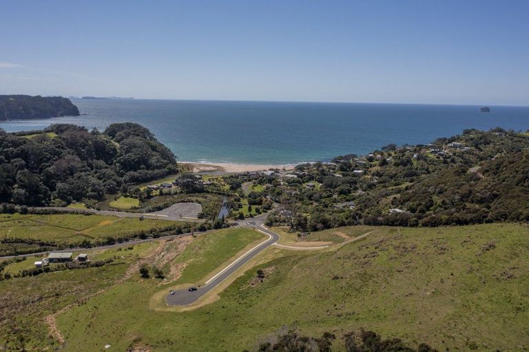 Photo of property in 5 Te Puia Place, Hot Water Beach, 3591