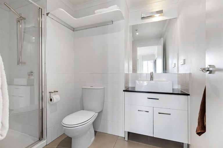 Photo of property in 310/332 Maunganui Road, Mount Maunganui, 3116