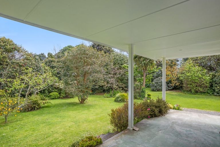 Photo of property in 31-33 Karu Crescent, Waikanae, 5036