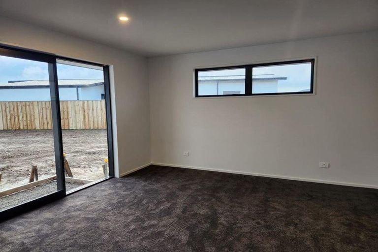 Photo of property in 22 Hayshed Street, Rolleston, 7614