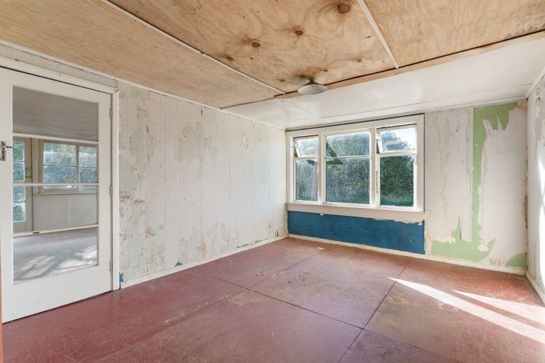 Photo of property in 172 Moeraki Road, Hinakura, Martinborough, 5784
